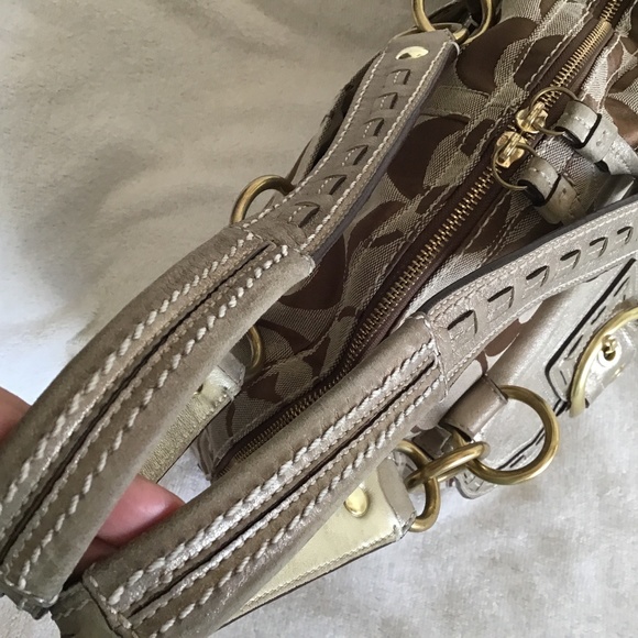 Vintage Authentic Coach large bag. - Picture 7 of 16